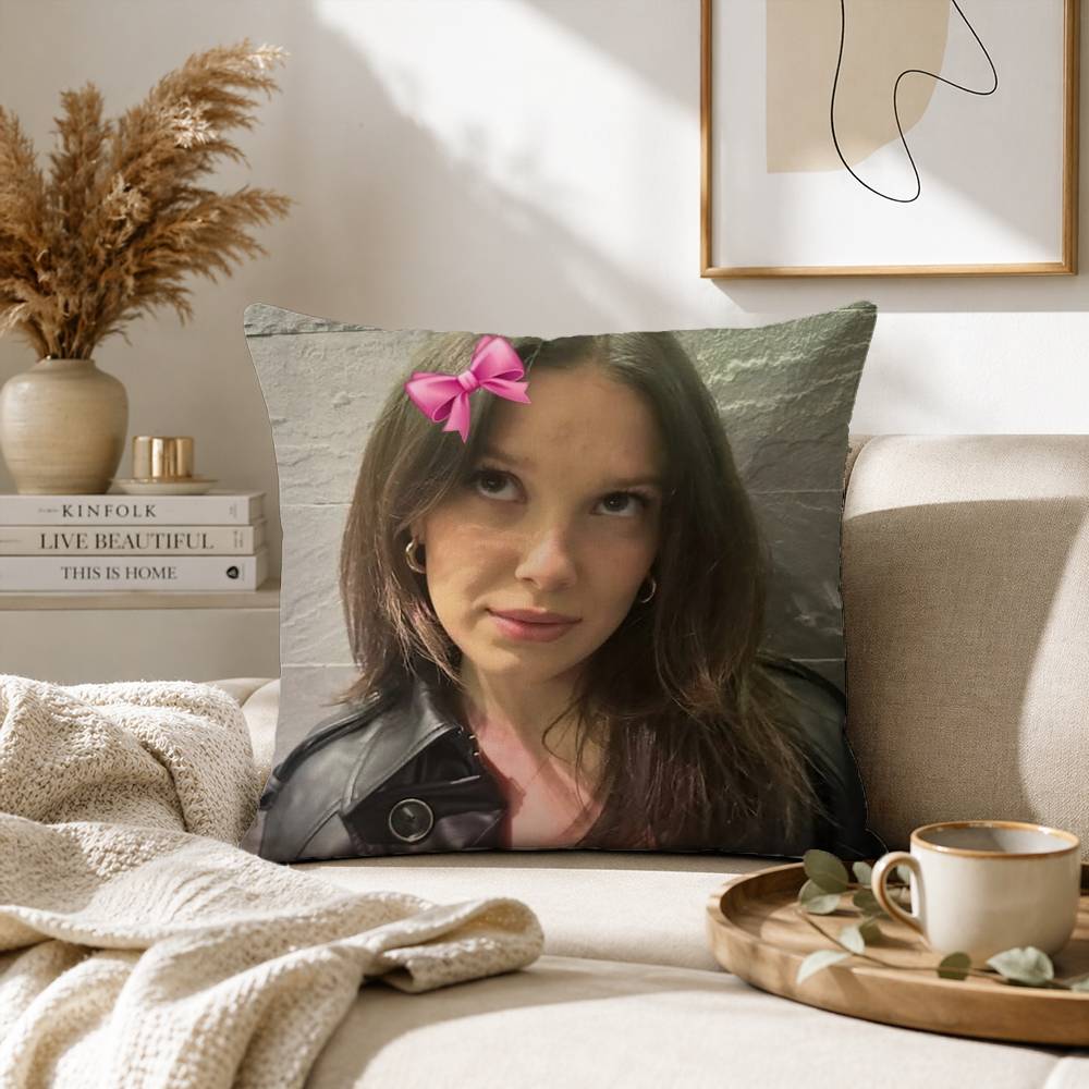 Millie Bobby Brown Pillow Case - đánh giá và giá Recliner Sofa Cover